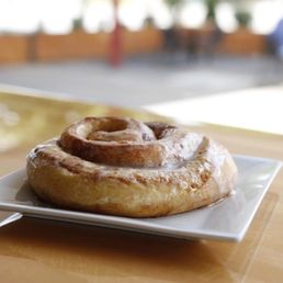 Giant Cinnamon Roll Giant Cinnamon Roll