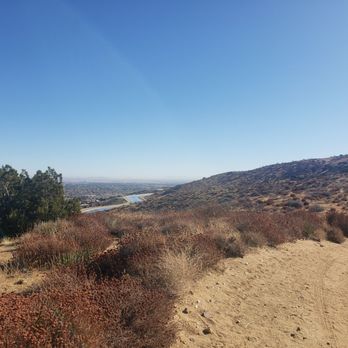 SGT Steve Owen Bench Trail - Hiking Near Me - Palmdale, California