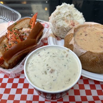Pike Place Chowder - Connecticut-Style Lobster Roll - Served Warm, New England Clam Chowder, Seafood Bisque - Seafood Near Me - Seattle, Washington Pike Place Chowder - Connecticut-Style Lobster Roll - Served Warm, New England Clam Chowder, Seafood Bisque - Seafood Near Me - Seattle, Washington