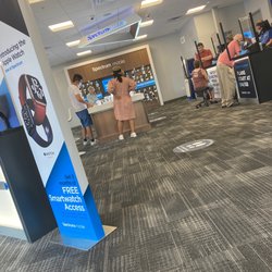 Spectrum - Been waiting  20 minutes everyone is complaining