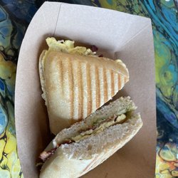 45 W - Egg sandwich