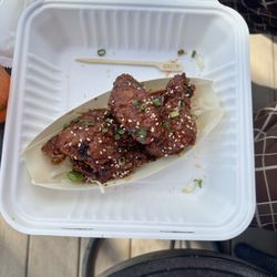 Wailana Pool Bar & Coffee Bar - Korean-Style Fried Chicken Wings