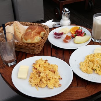 A.mora - Das süße Frühstück plus 2 mal Rührei, links mit gewürfeltem Schicken. - Bars Near Me - Hamburg, HH A.mora - Das süße Frühstück plus 2 mal Rührei, links mit gewürfeltem Schicken. - Bars Near Me - Hamburg, HH