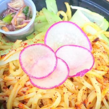 Mama Chow's Kitchen - Garlic Noodles - Food Trucks Near Me - Portland, Oregon Mama Chow's Kitchen - Garlic Noodles - Food Trucks Near Me - Portland, Oregon