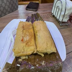 El Cerrito Del Carmen Restaurant - Tamales de Pollo/Chicken Tamale