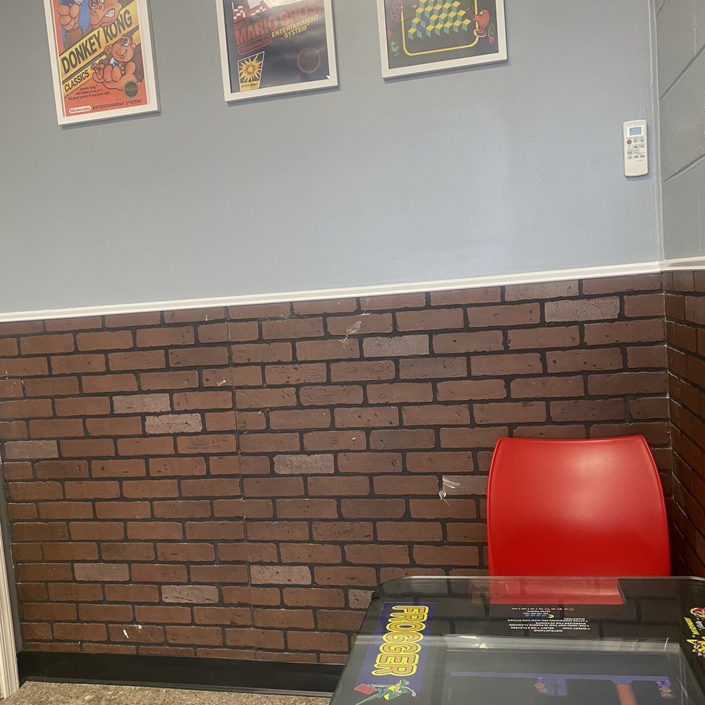 Tendermacs - Back hallway - Soul Food Near Me - Chesapeake, Virginia Tendermacs - Back hallway - Soul Food Near Me - Chesapeake, Virginia