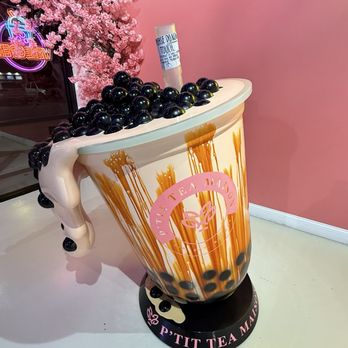 P’tit Tea Maison - Loved the decor! - Donuts Near Me - Fort Worth, Texas