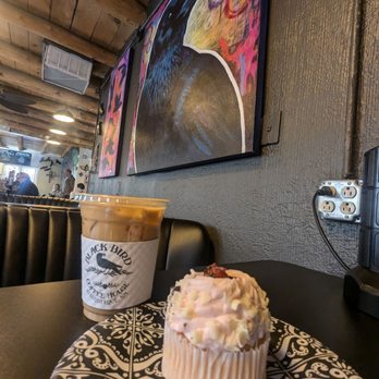 Blackbird Coffee House - Iced Road Runner & Strawberry cupcake - Coffee & Tea Near Me - Albuquerque, New Mexico
