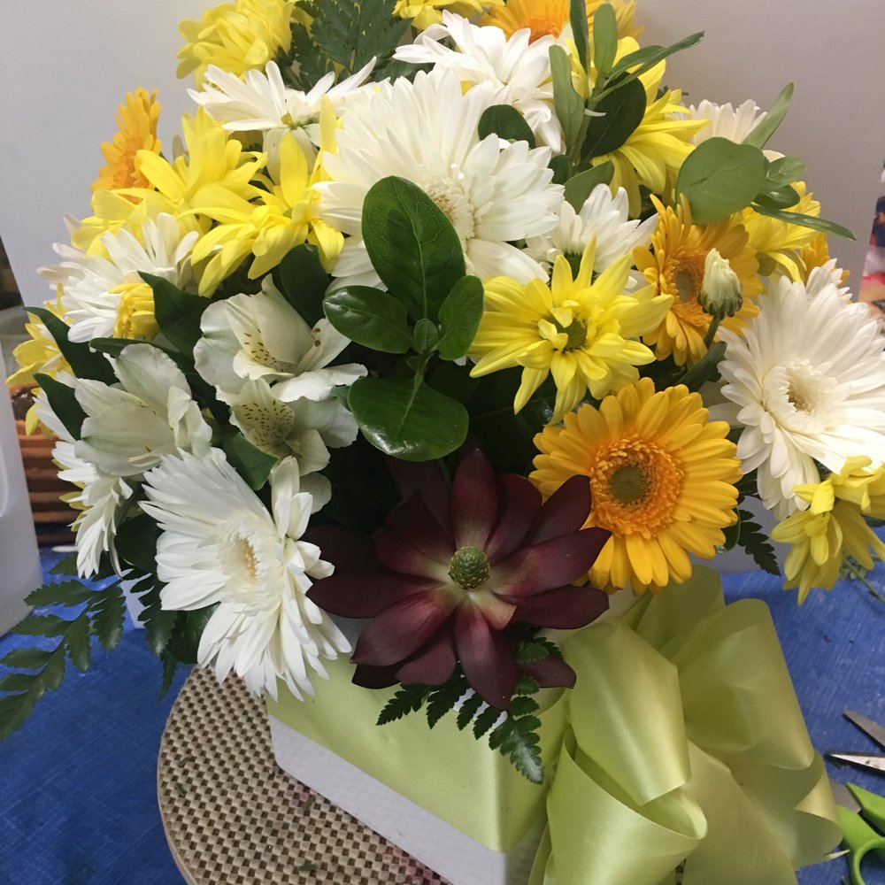 Harrison S Flowers And Gifts New Bloomfield Pa Best Flower Site