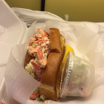 DJ's Clam Shack - Seafood Near Me - Key West, Florida