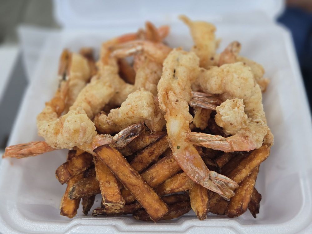 Food from World Fish & Chips