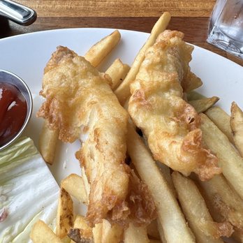 Harbor Lights - Lunch Halibut & chips - Seafood Near Me - Tacoma, Washington
