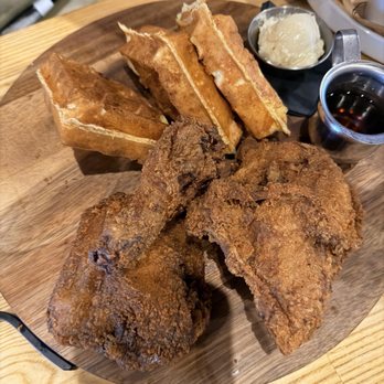 Batch Local Kitchen: Fort Lauderdale - Chicken 'N' Waffles - American Near Me - Fort Lauderdale, Florida Batch Local Kitchen: Fort Lauderdale - Chicken 'N' Waffles - American Near Me - Fort Lauderdale, Florida