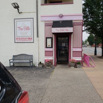 Tres Belle Cakes - Desserts Near Me - Cincinnati, Ohio