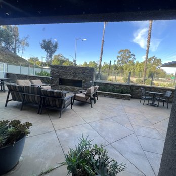 Fairfield by Marriott Inn & Suites Los Angeles Rosemead - Patio - Hotels Near Me - Rosemead, California