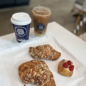 Paris Baguette - Bakeries Near Me - Cincinnati, Ohio