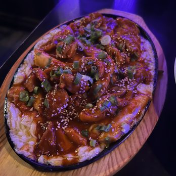 JJAN - Cheese Bath Spicy Chicken BBQ - Gastropubs Near Me - Los Angeles, California JJAN - Cheese Bath Spicy Chicken BBQ - Gastropubs Near Me - Los Angeles, California
