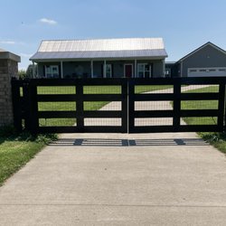 Top Hand Fencing - Gate installation and services