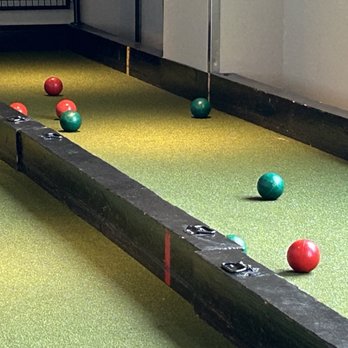Pinstripes - Bowling Near Me - North Bethesda, Maryland
