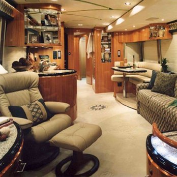 Marathon Coach - RV Dealers Near Me - Coburg, Oregon