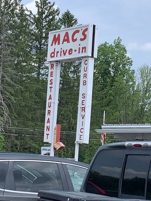 Mac's Drive-In by null