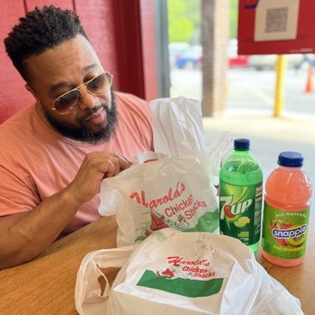 Harold's Chicken #14 - 4 wings & mild sauce and 4 perch with hot sauce. - Chicken Shop Near Me - Chicago, Illinois