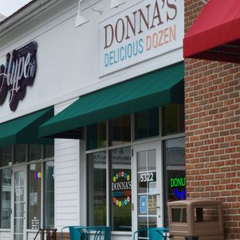 Donna's Delicious Dozen - Donna's exterior - Donuts Near Me - Columbus, Ohio Donna's Delicious Dozen - Donna's exterior - Donuts Near Me - Columbus, Ohio