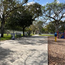 Kendale Lakes Park