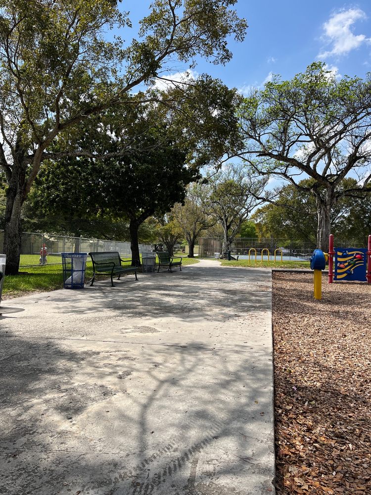 Kendale Lakes Park Image