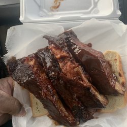 Ma'mom Mable's Kitchen Table - Rib Sandwich