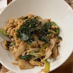Pad kee mao with chicken