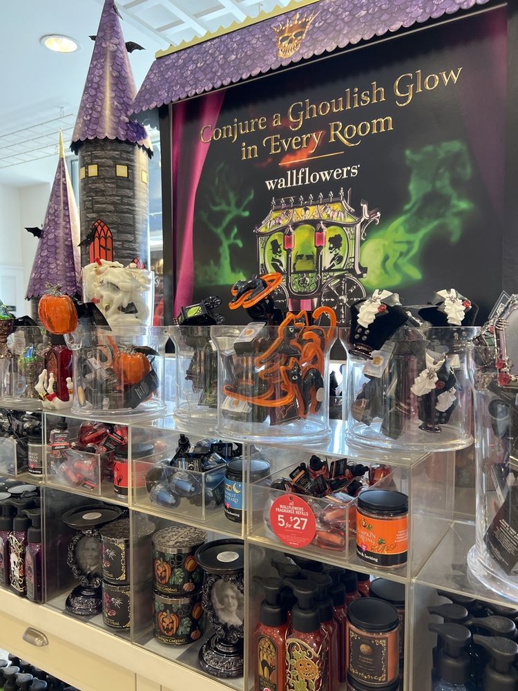Photos of BATH & BODY WORKS Updated August 2024 25 Photos & 24