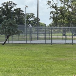 Maclean Park - Tennis court