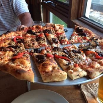 Flatbread Company - Large well done sausage, roasted red pepper and balsamic vinaigrette portabella mushrooms!  It was a great choice! - Pizza Near Me - North Conway, New Hampshire