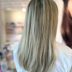Ahead of Hair - After: Highlights / grey blending/ color correction