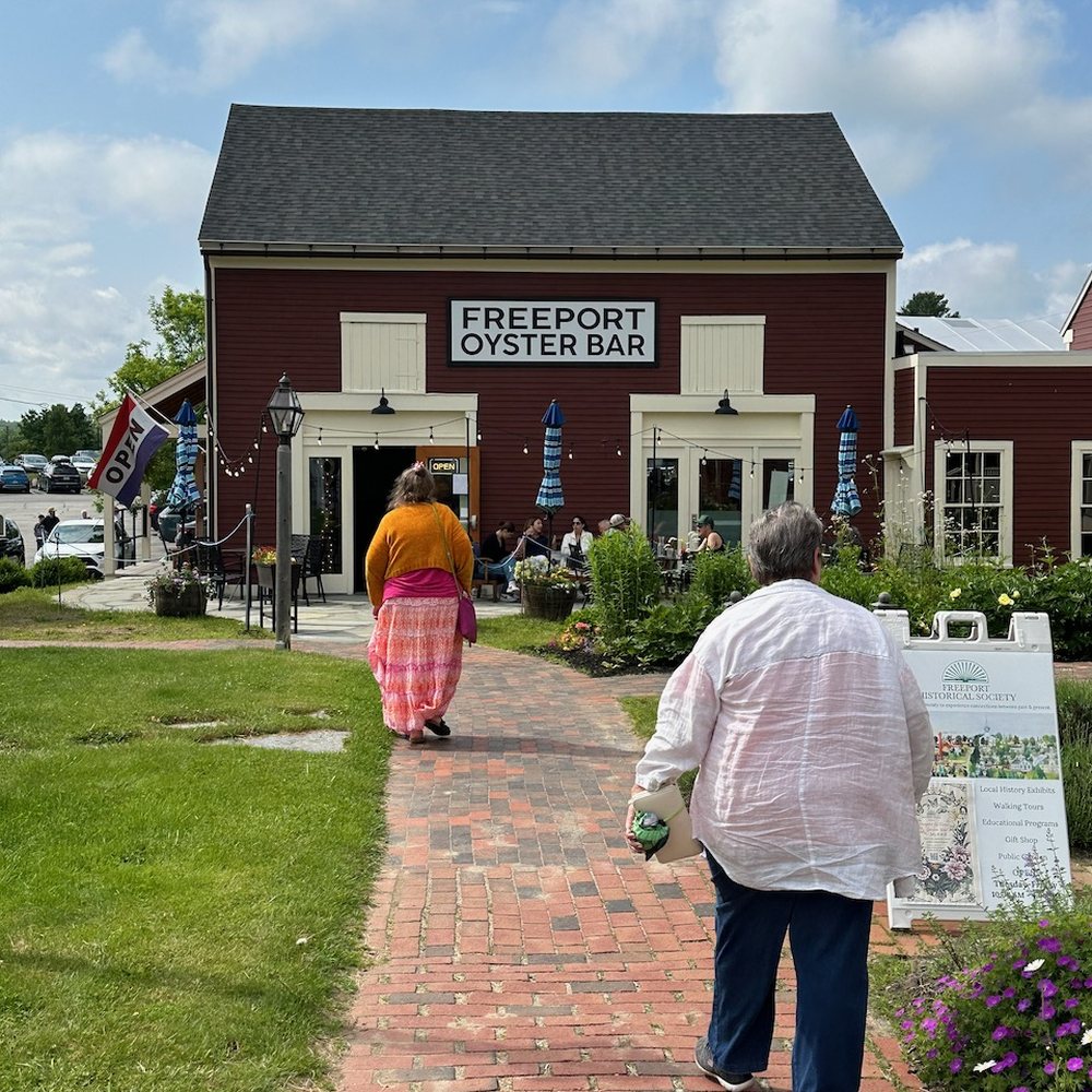 Freeport Oyster Bar - Seafood Near Me - Freeport, Maine