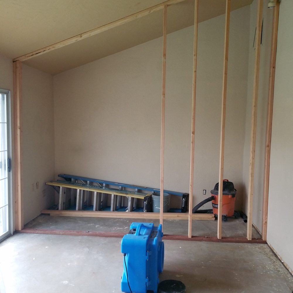 Drop & Son's Construction - Framing my new walk-in closet - General Contractors Near Me Drop & Son's Construction - Framing my new walk-in closet - General Contractors Near Me