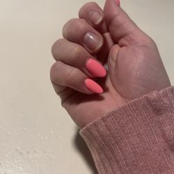 Lotus Nails - Nails popped off during normal activity.