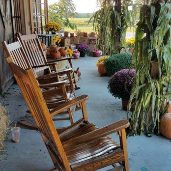 Kristy's Barn - Rocking chairs - Farmers Market Near Me - Castleton On Hudson, New York