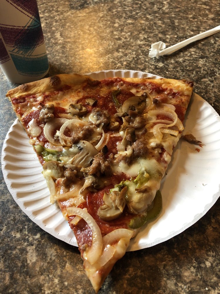 CAMILLOS 65 Photos & 100 Reviews Pizza 31 MacArthur Ave