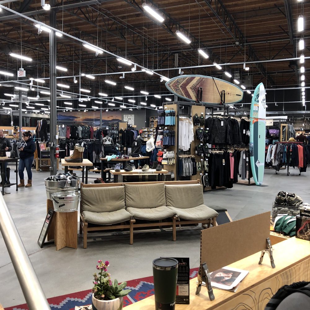 REI - REI - Outdoor Gear Near Me - Burbank, California REI - REI - Outdoor Gear Near Me - Burbank, California