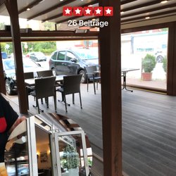 Olympia Grill - Parkplätze vor dem Wintergarten (gut für take-away-Abholung)