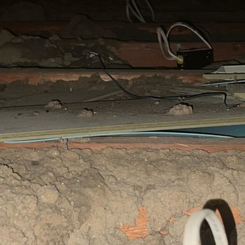 Attic Crew - Before photo of insulation from the 70's. - Insulation Installation Near Me - Palo Alto, California Attic Crew - Before photo of insulation from the 70's. - Insulation Installation Near Me - Palo Alto, California