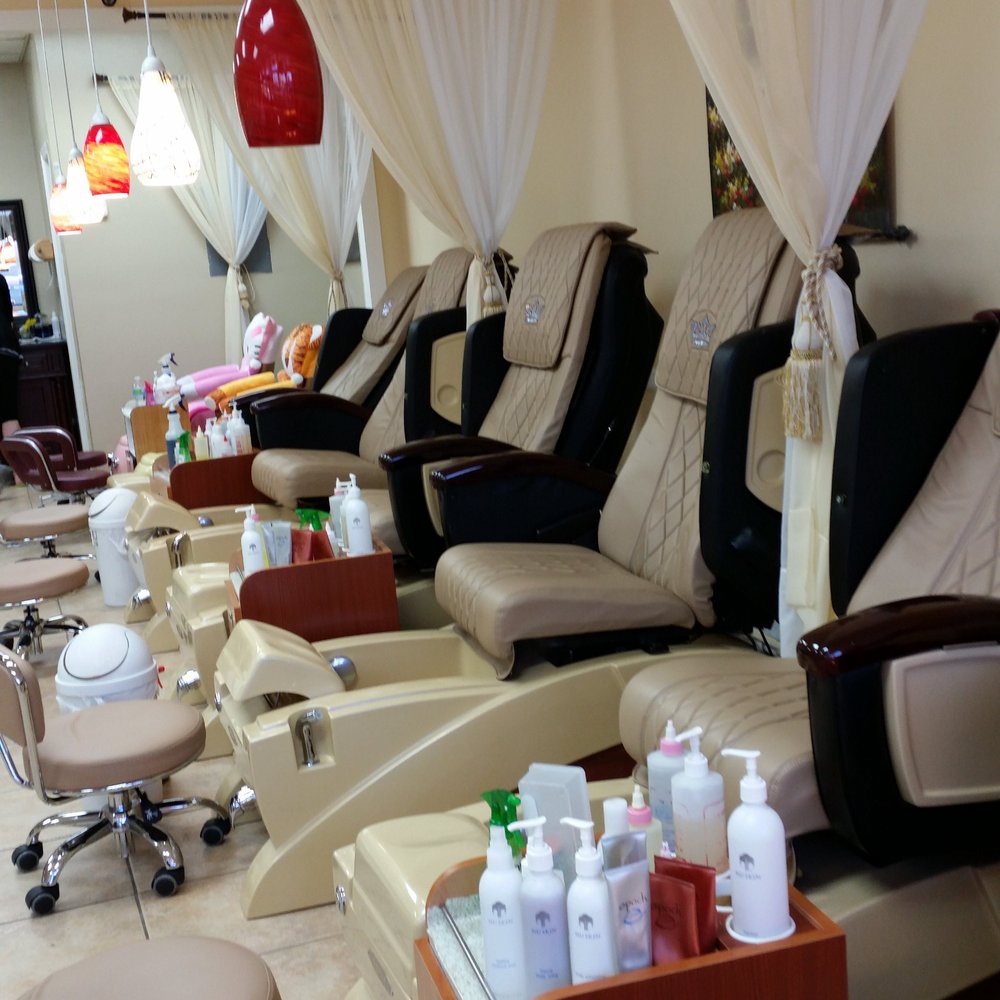 Top Nails - Nail Salons Near Me - Lafayette, Louisiana