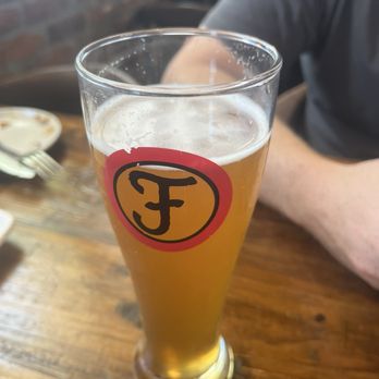 Finney's Crafthouse - Orange - New American Near Me - Orange, California