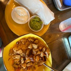Modelos Sports Cantina - Chicken rice bowl