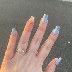 Julie's Nail & Spa - What I wanted my nails to look like