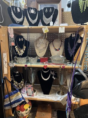 Antiques & Collectibles Too by null