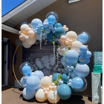 Butterfly Bay Balloons - Baby shower with floral! - Balloon Services Near Me Butterfly Bay Balloons - Baby shower with floral! - Balloon Services Near Me