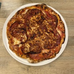 La Trattoria - Pepperoni pizza